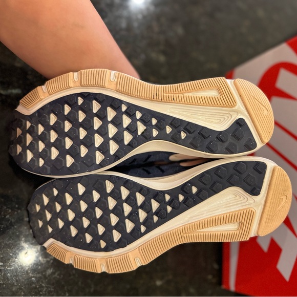 NIKE Women’s Run Swift Running Shoe - Picture 3 of 5